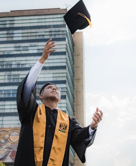 Купить диплом с занесением в реестр России быстро